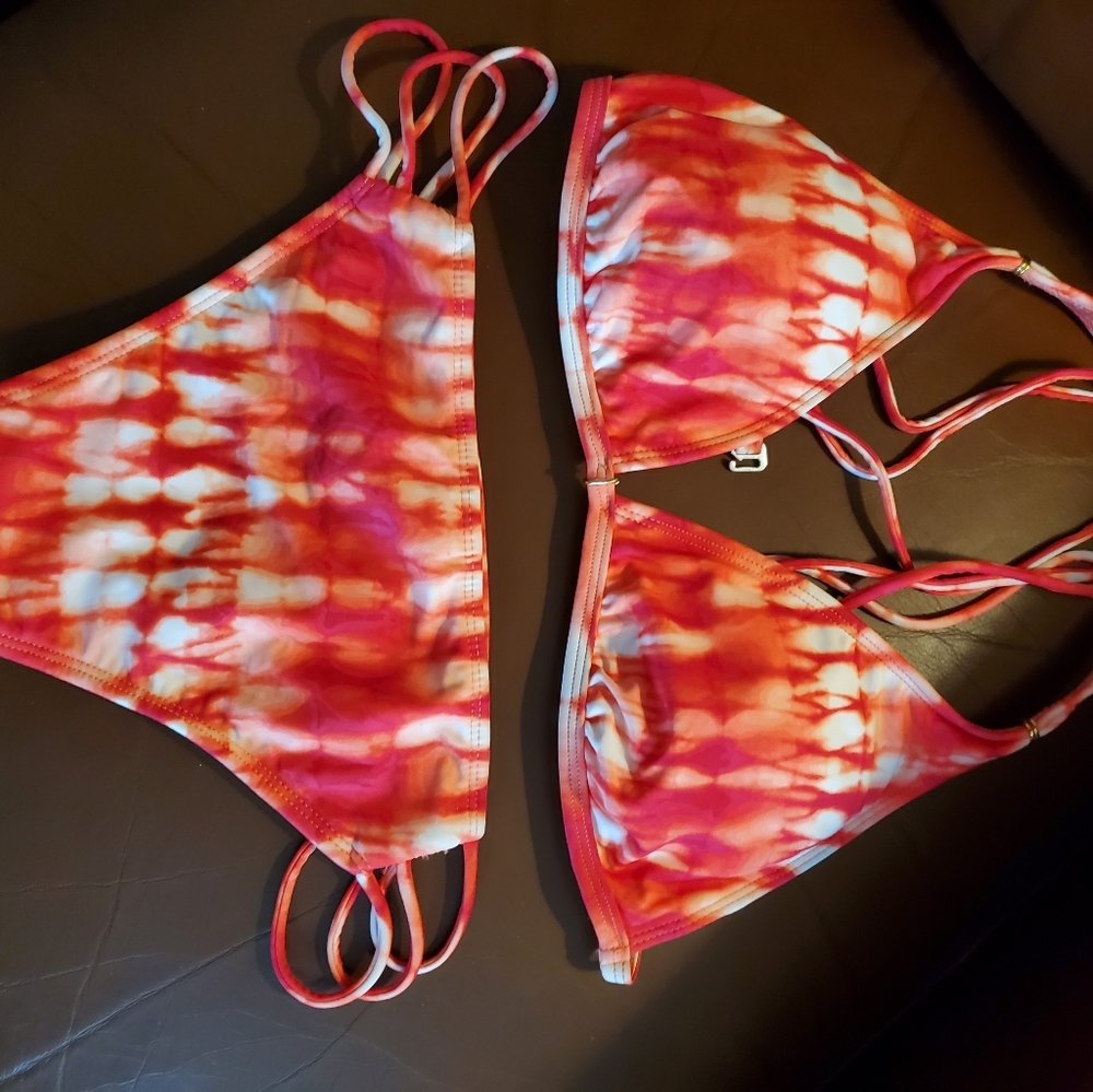 Bikini set - Picture 2 of 2